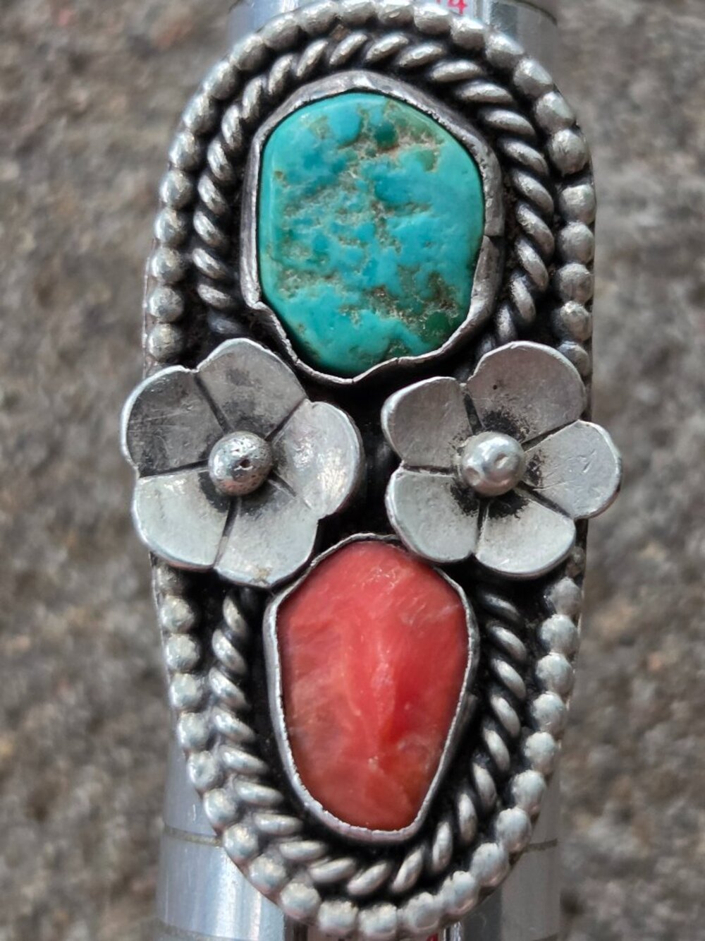 Old Pawn 1970s TURQUOISE CORAL Sterling Silver Flower RING size 8.75